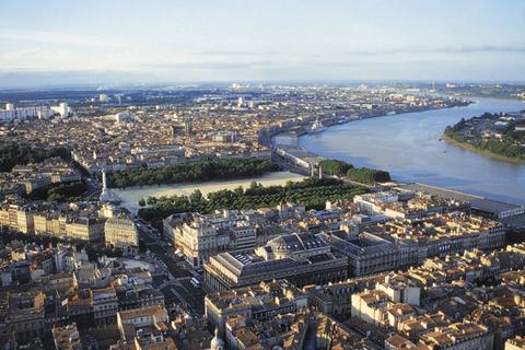Photo de Gironde - 33 - Bordeaux - Source: banques d'images