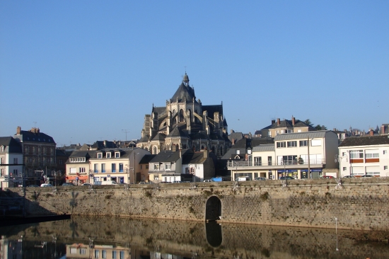 Photo de Mayenne - 53 - Laval - Source: banques d'images