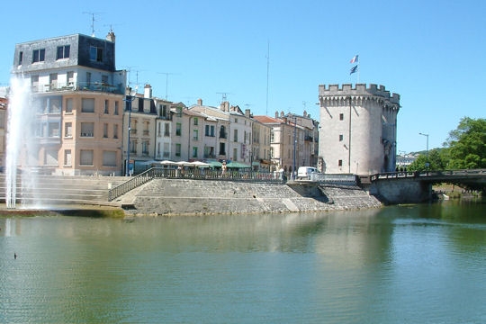 Photo de Meuse - 55 - Bar-le-Duc - Source: banques d'images